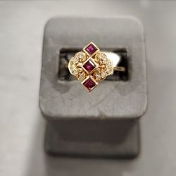 18KT YELLOW GOLD RING