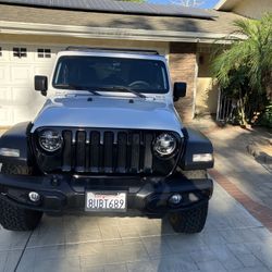 Clean 2021 Jeep Wrangler