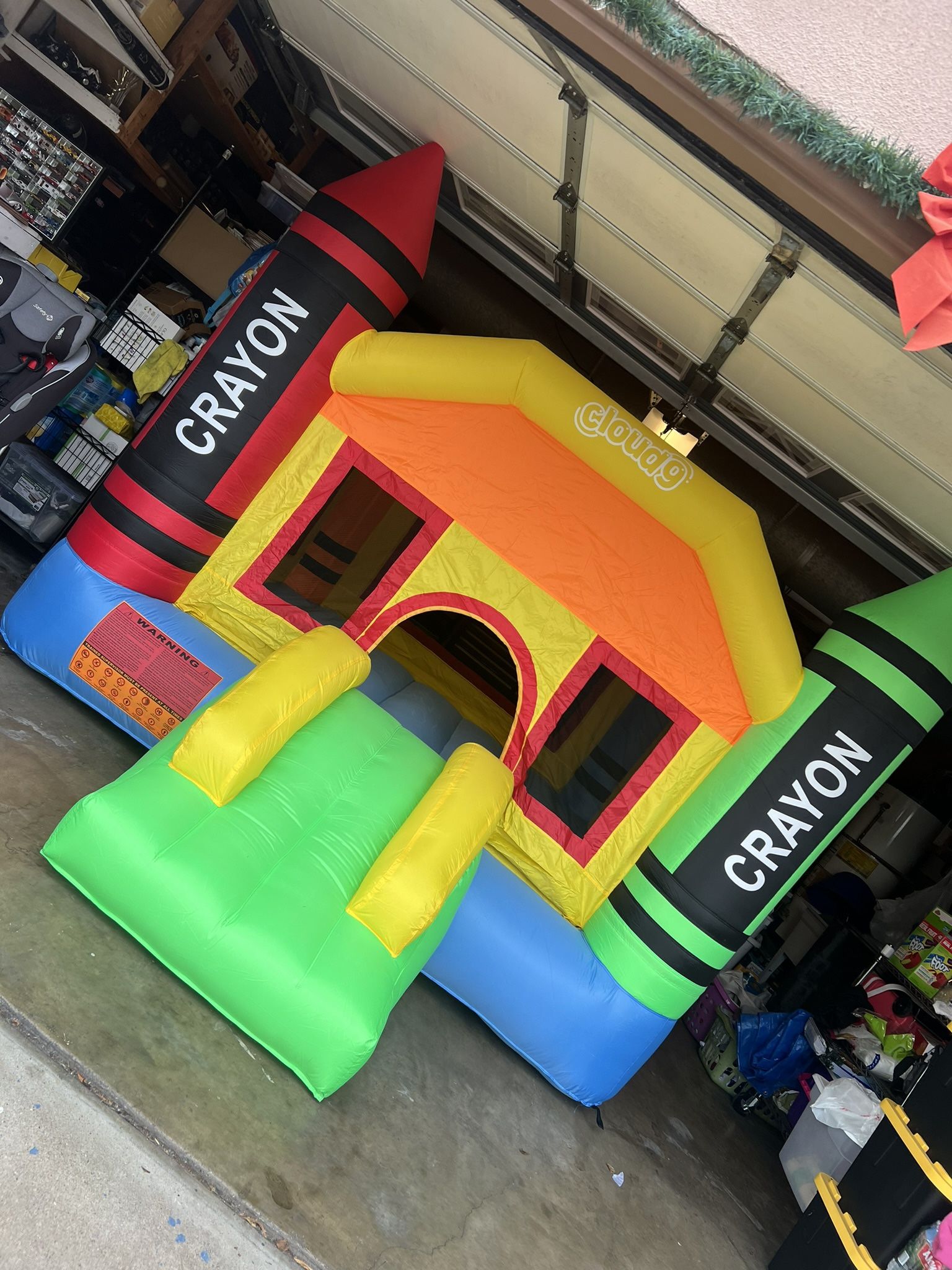 Inflatable Kids Jumper with Blower