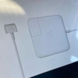 Apple Laptop Power Adapter