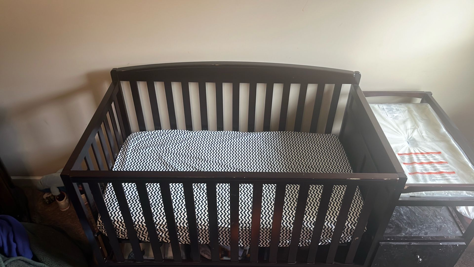 Baby bed With Changing Table
