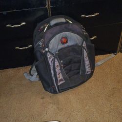 Swiss Backpack Wenger Synergy W/Laptop Pouch