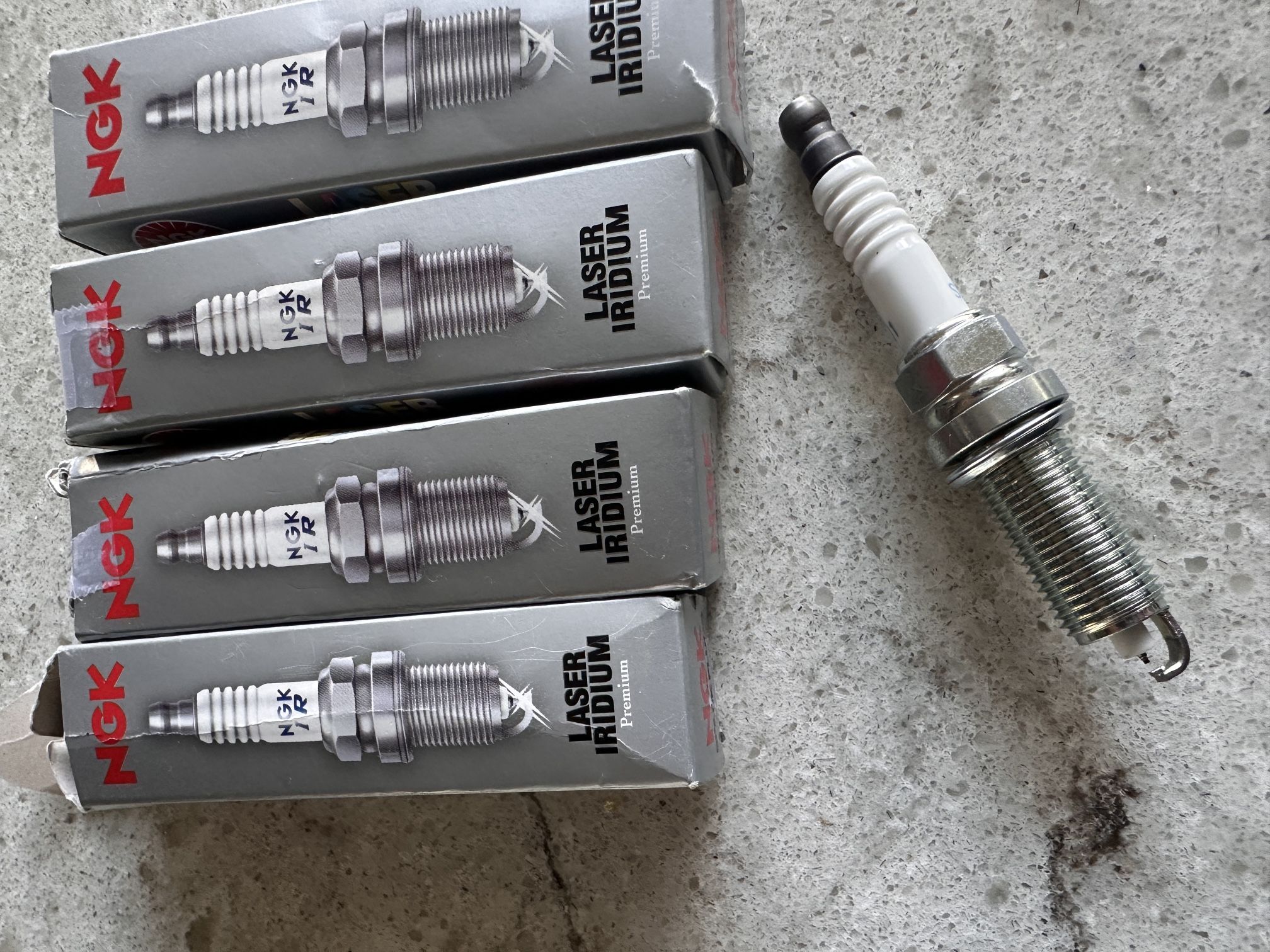 Spark Plug-Laser Iridium High Ignitability NGK SILZKAR7B11 NIB