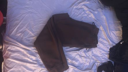 Nike tech (brown)