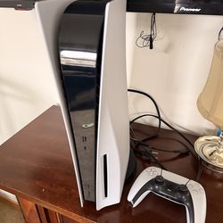 Ps5 console with lots of games