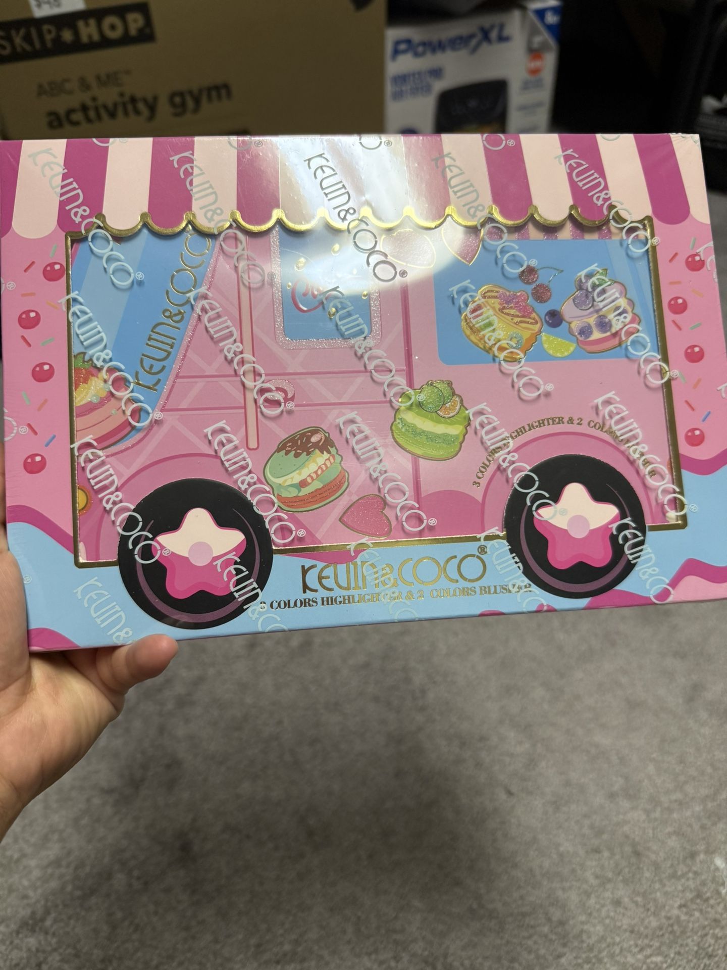 Kevin And Coco Highlight And Blush Pallet