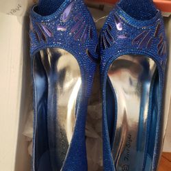 mew heels both pair for 15$