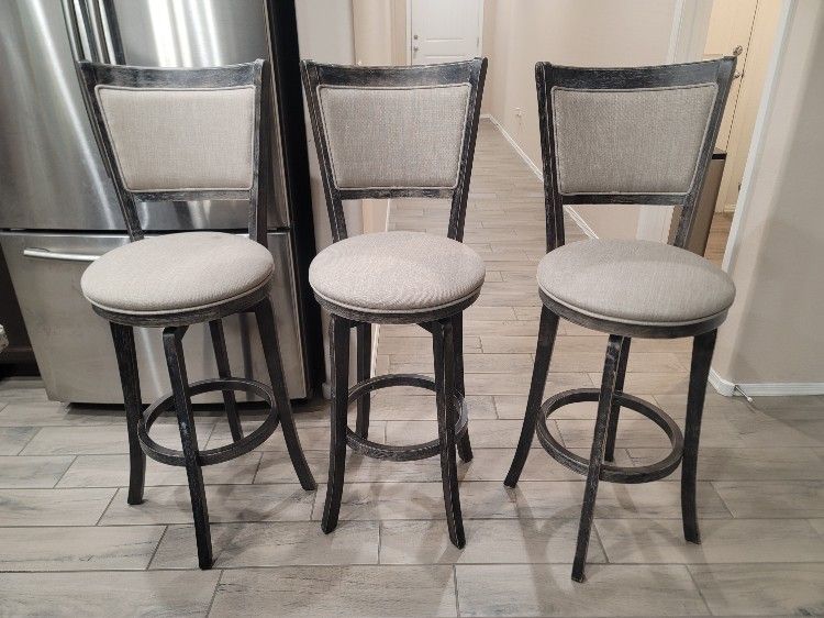 3 Bar Stools