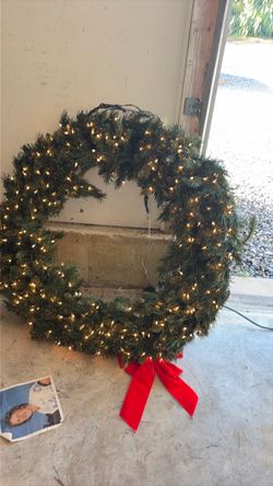 48 in Christmas wreath