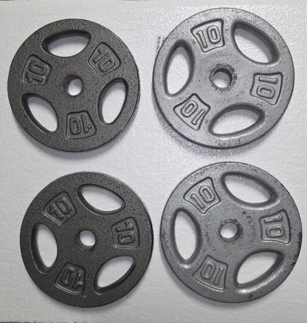 Weight Plates Standard Size 40 Lbs for $30