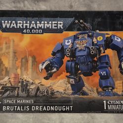 Warhammer 40,000 Space Marines Brutalis Dreadnought
