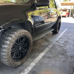 Chevy Tahoe 