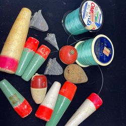 Vintage Fishing items ~ Weights ~ Floaters ~ Fishing Line !