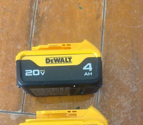 Dewalt 4ah 20v battery
