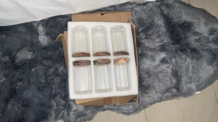 Glass medium Jars W/wooden Lids 30oz