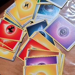 33 Pokémon Energy Cards