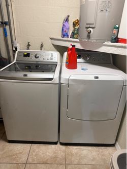Maytag washer and dryer set