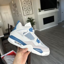 Jordan 4 Military Blue Size 6Y And 6.5Y