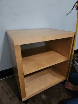 IKEA table nightstand with wheels/  Mesa de Cama con llantas