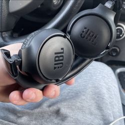 JBL HEADPHONES 