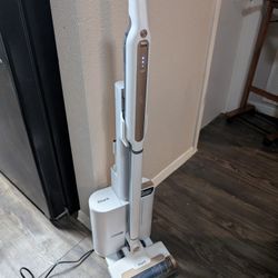 Shark Wandvac Self-Empty System (WS642)