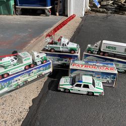 VINTAGE HESS TRUCKS 