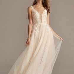 Wedding Dress Galina Signature Size 8 - New