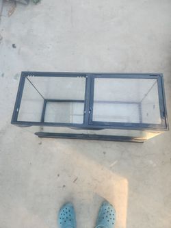 Medium sized  tank for reptiles