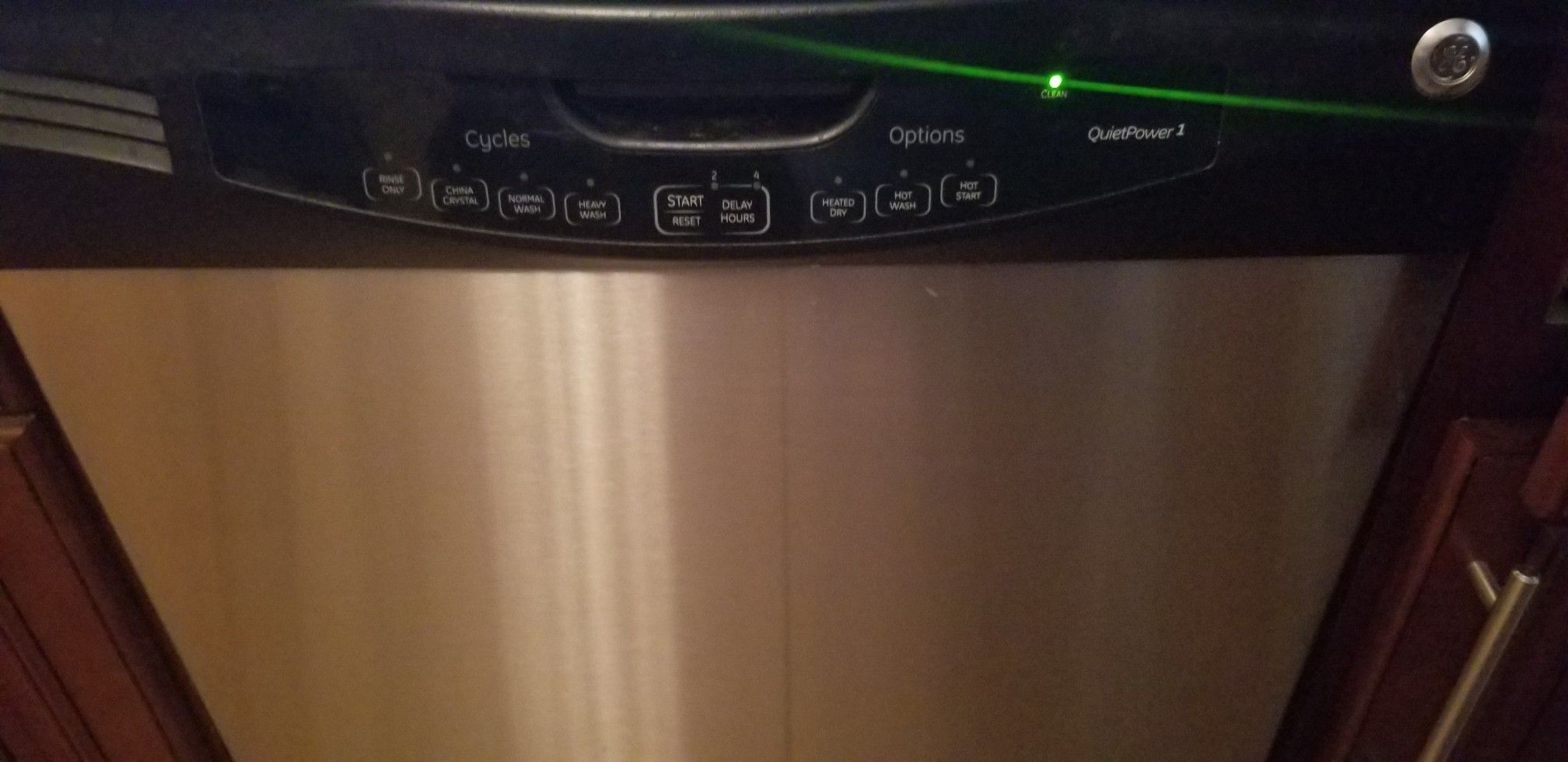 Stainless GE quiet power 1 dishwasher 24" for Sale in St. Louis, MO