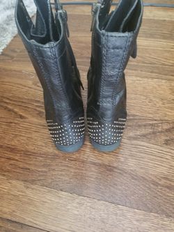 Steve madden Combat boots with studded heel new never worn