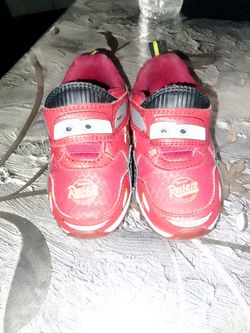 Boys Light up Shoes Size 8