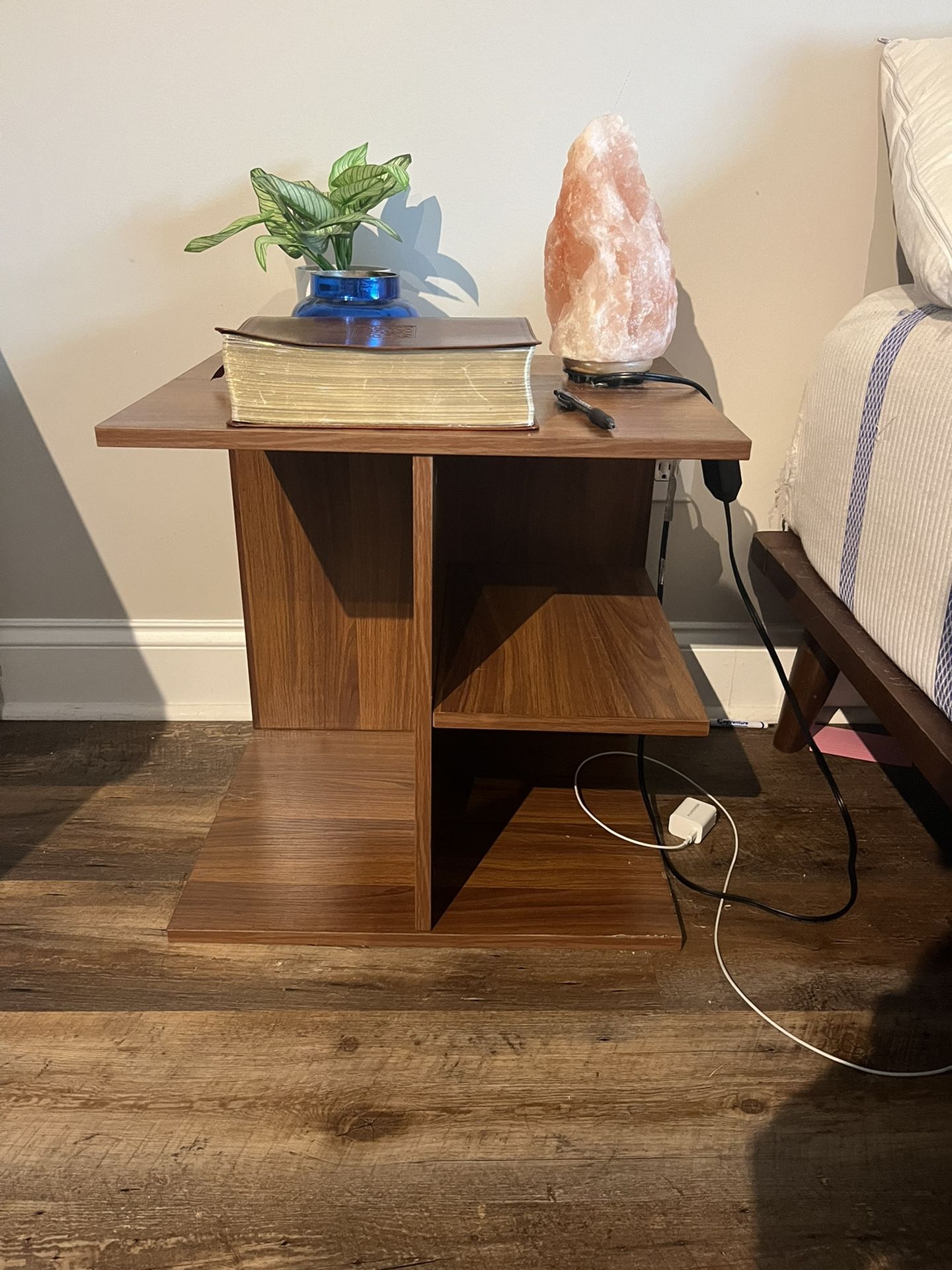 Nightstand/Side Table