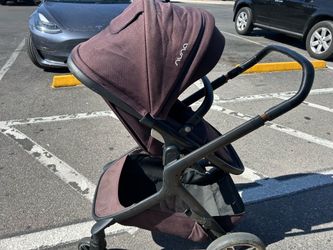 Nuna Demi Grow stroller travel system