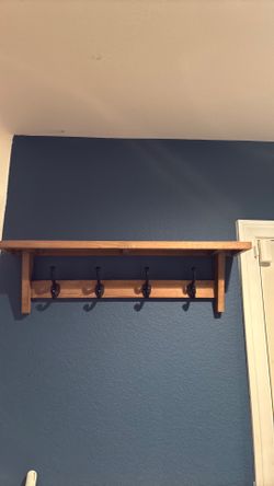 Entrance Shelf/Hanger