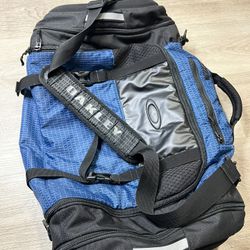 Oakley Duffle Bag Blue Black Large 