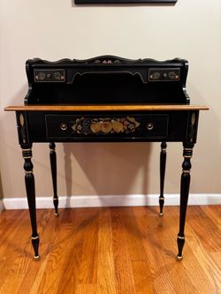 Vintage Ethan Allen Hitchcock-style writing desk with upper hutch shelf and drawers.