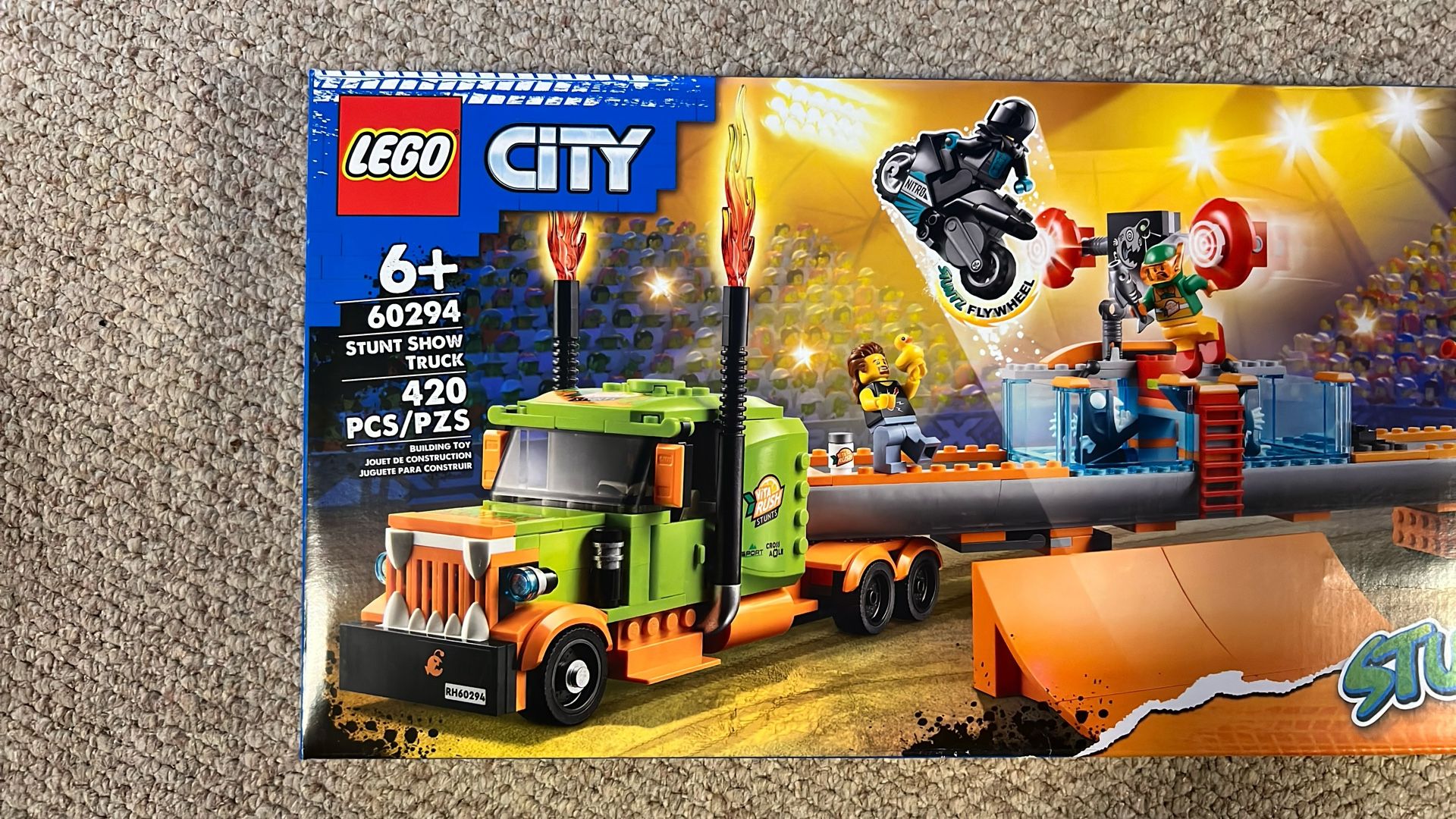 Lego Stunt Show Truck 60294