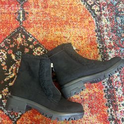 Womens Boots 