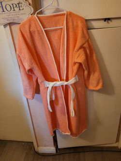 Ladies Brand New Robe One Size Fits All