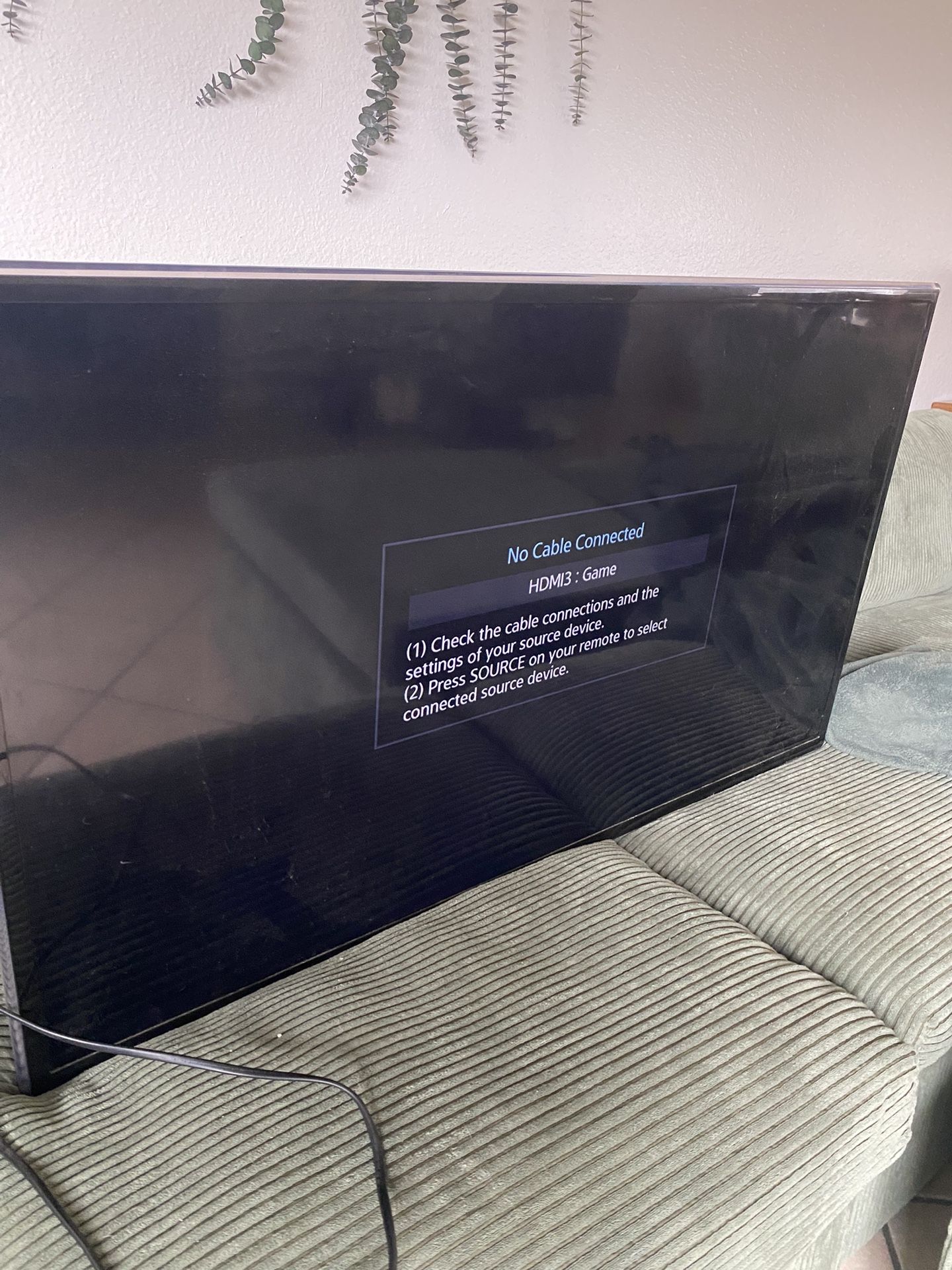 Samsung 46” LED Smart TV + Wall Mount – Great Condition (No Remote)