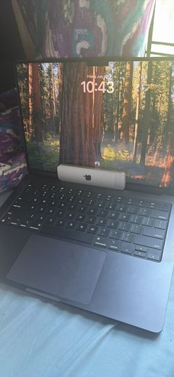MacBook Pro 14”