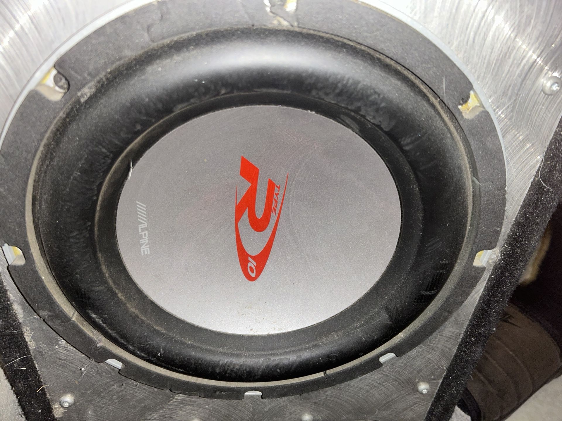 Two 10 Inch Alpine Type R Subwoofer With Housing