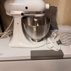 KitchenAid Classic Stand Mixer White