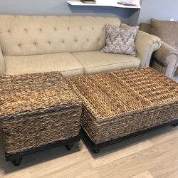 Wick table set with storage 