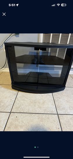 TV Stand W Glass Doors 