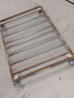 STEEL BASE WITH WHEELS