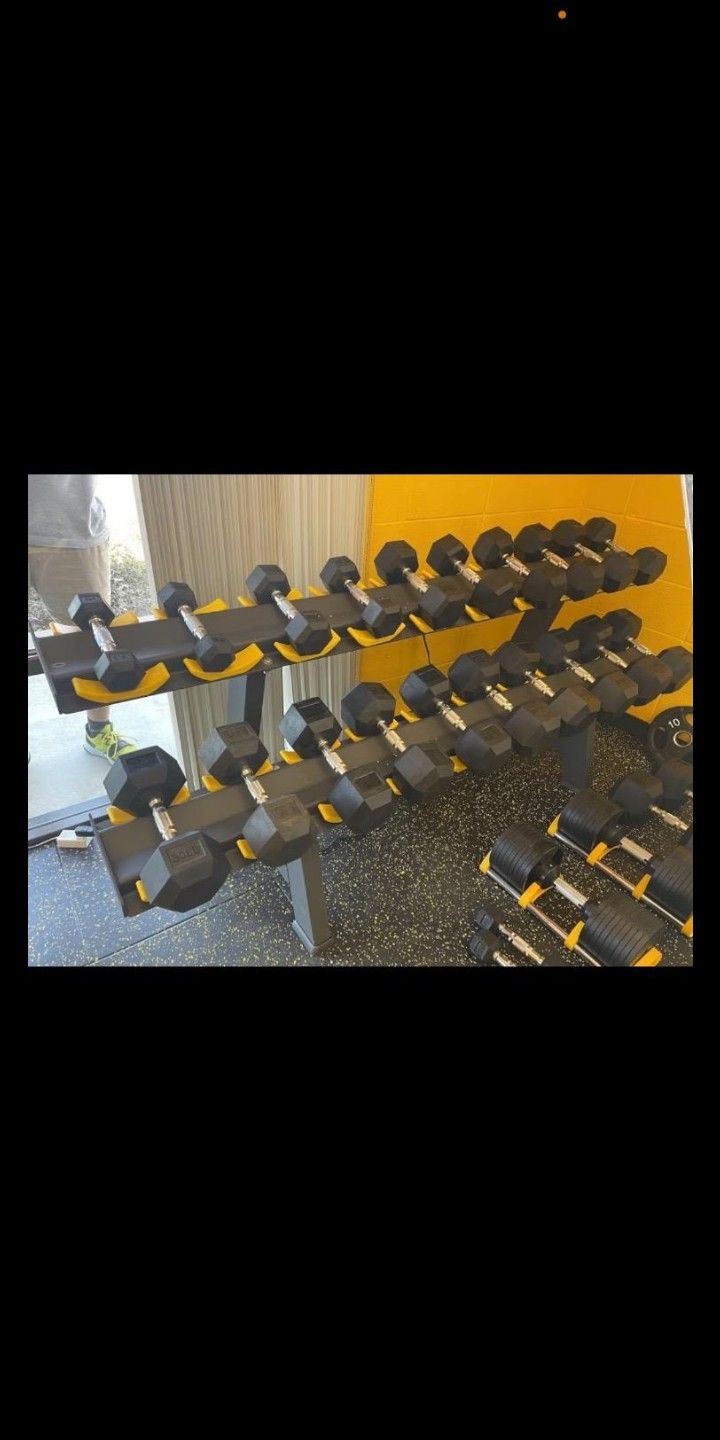 Dumbbell sets With racks