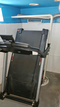 ProForm Pro 9000 Folding Treadmill in good condition