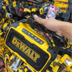 Desalt 20v Cordless Job site Bluetooth Speaker Tool Only 