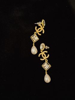 Inspired earings